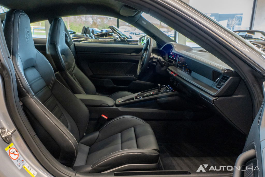 Porsche 992.2 Carrera 4 GTS