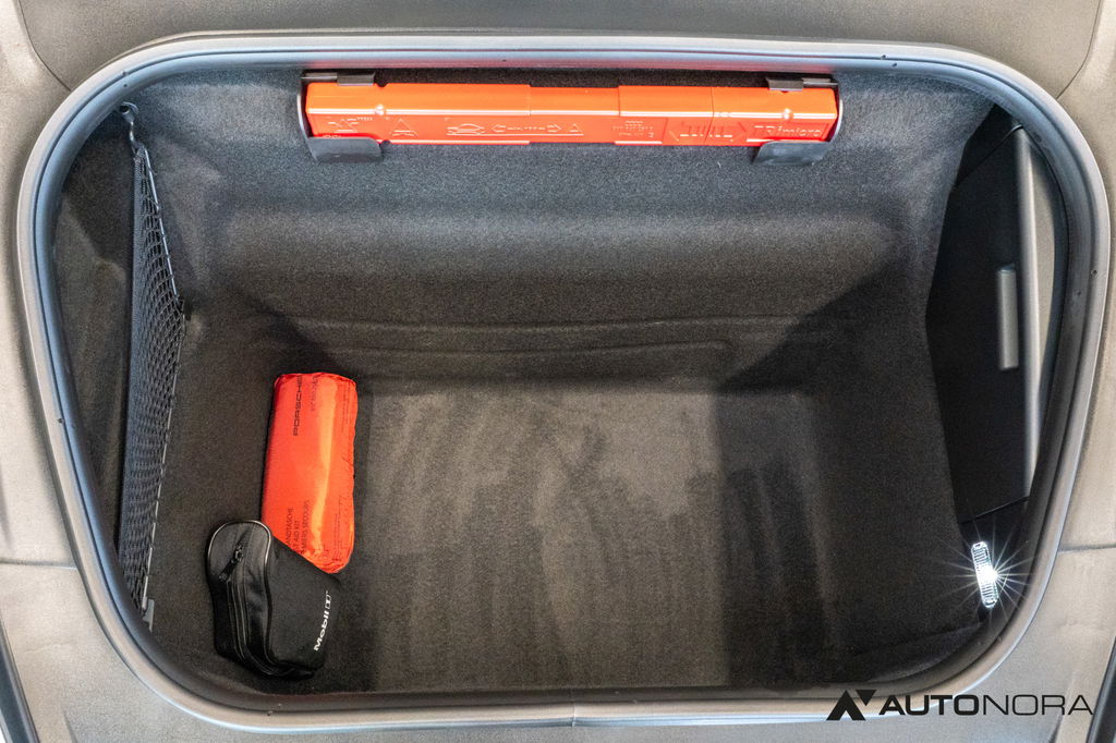 Porsche 992.2 Carrera 4 GTS