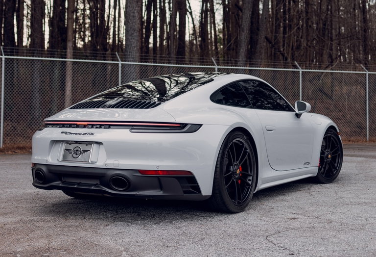 Porsche 992 Carrera GTS