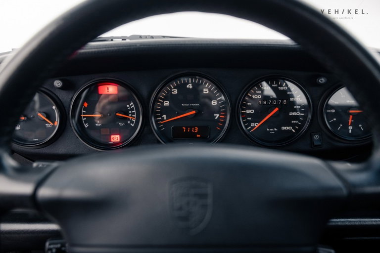 Porsche 993 Carrera 4S