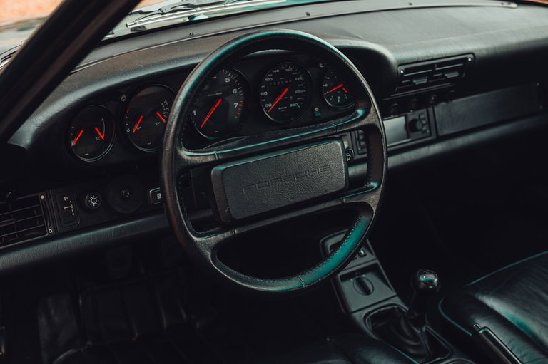 Porsche 964 Carrera 2