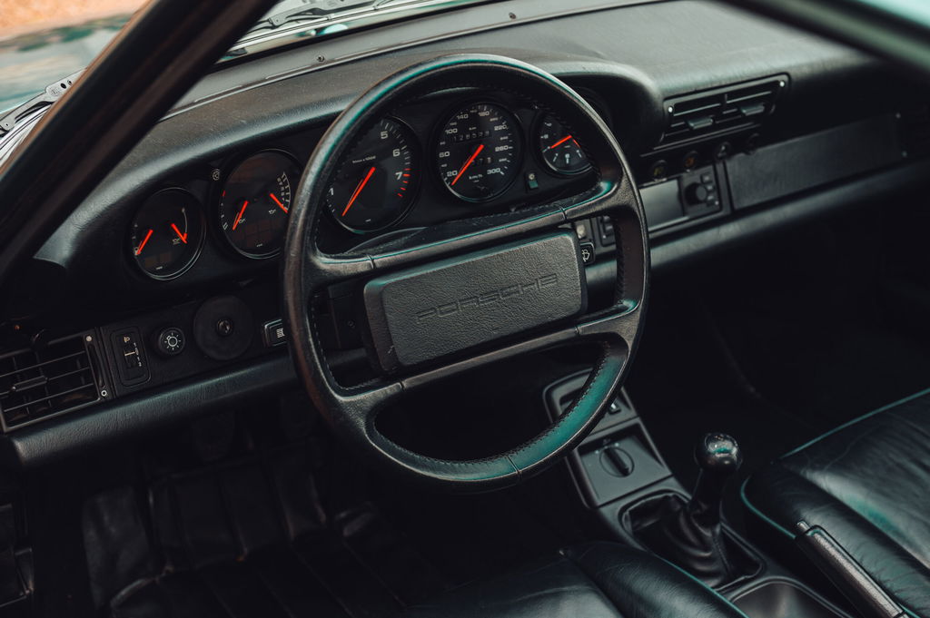 Porsche 964 Carrera 2