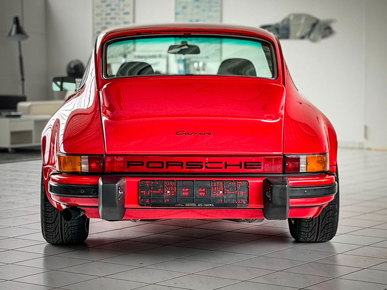 Porsche 911 Carrera 2.7