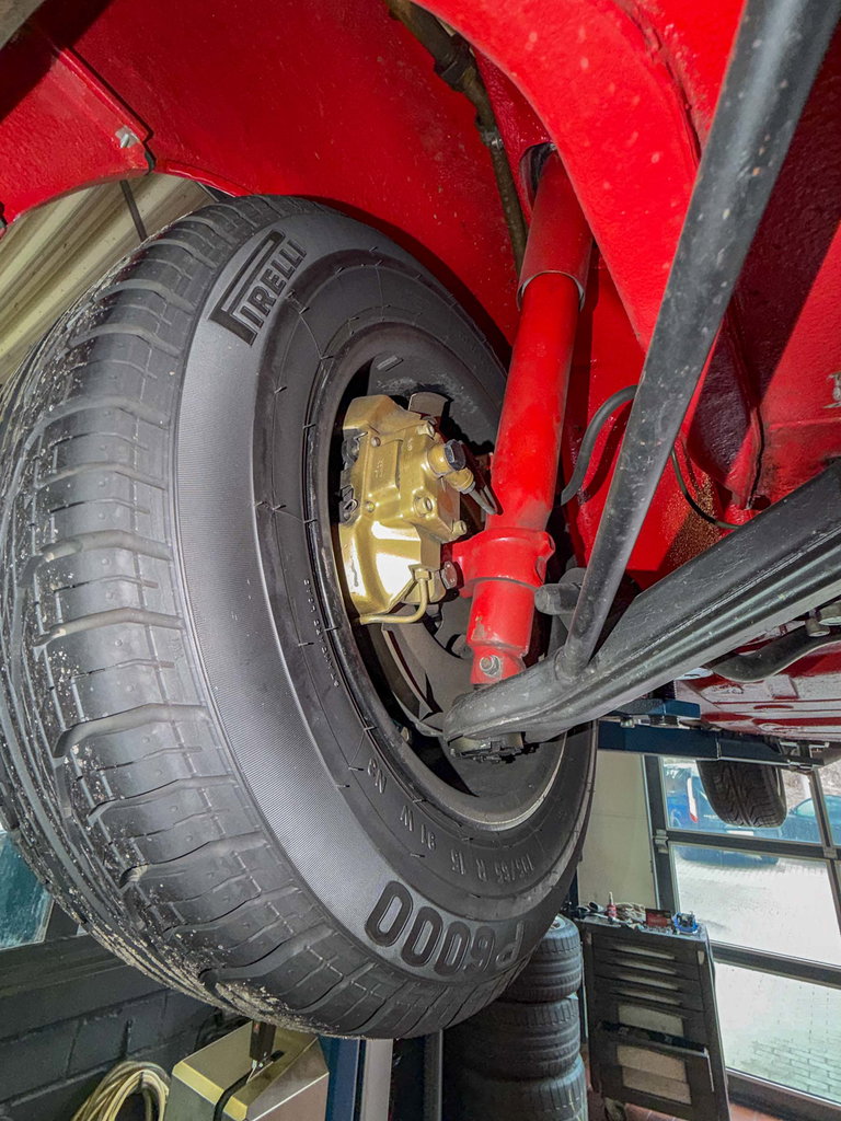 Porsche 911 Carrera 2.7