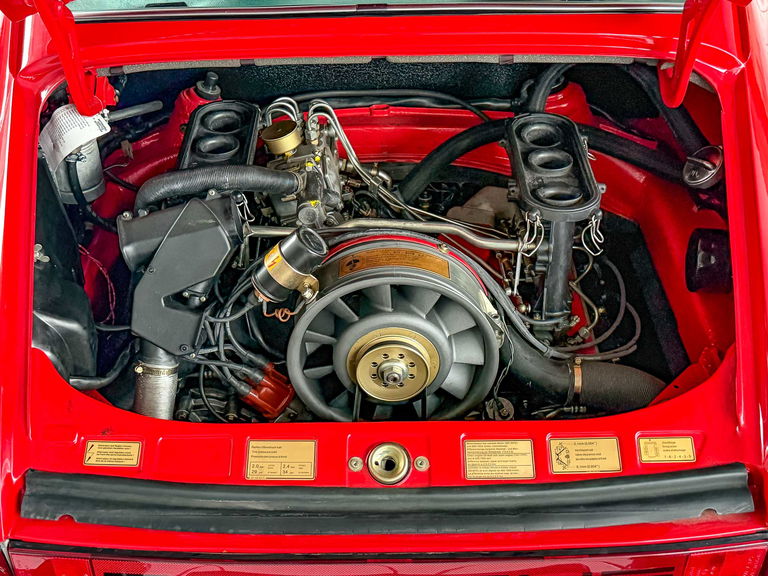 Porsche 911 Carrera 2.7