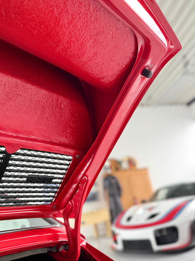 Porsche 911 Carrera 2.7