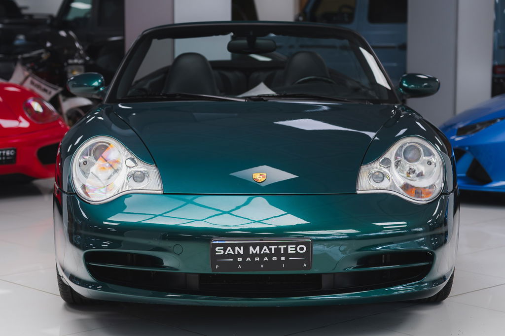 Porsche 996 Carrera 4