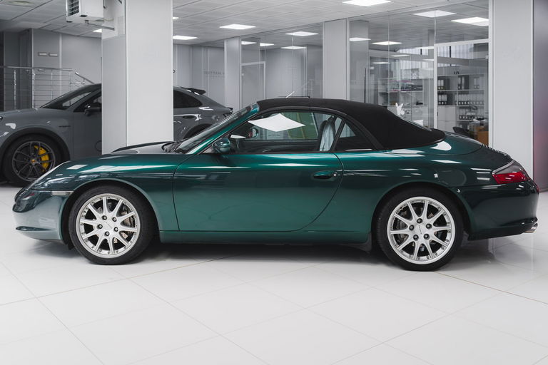 Porsche 996 Carrera 4