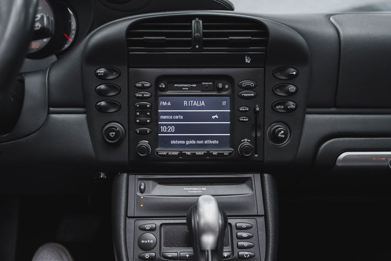 Porsche 996 Carrera 4