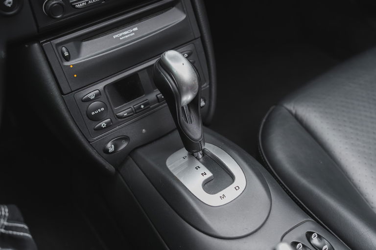 Porsche 996 Carrera 4