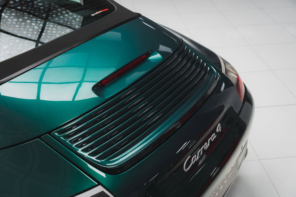 Porsche 996 Carrera 4