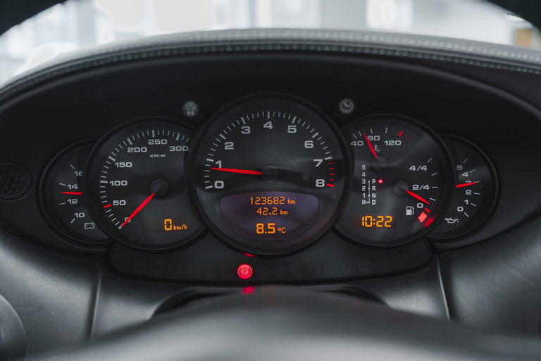 Porsche 996 Carrera 4