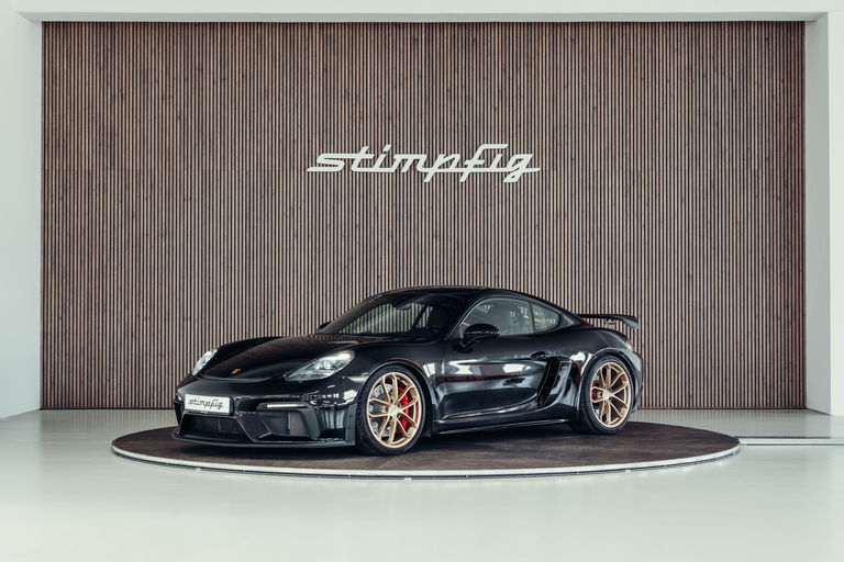 Porsche 718 Cayman GT4