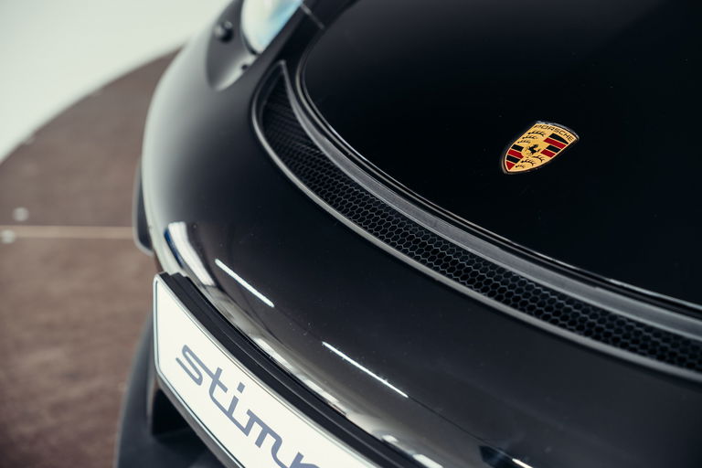 Porsche 718 Cayman GT4