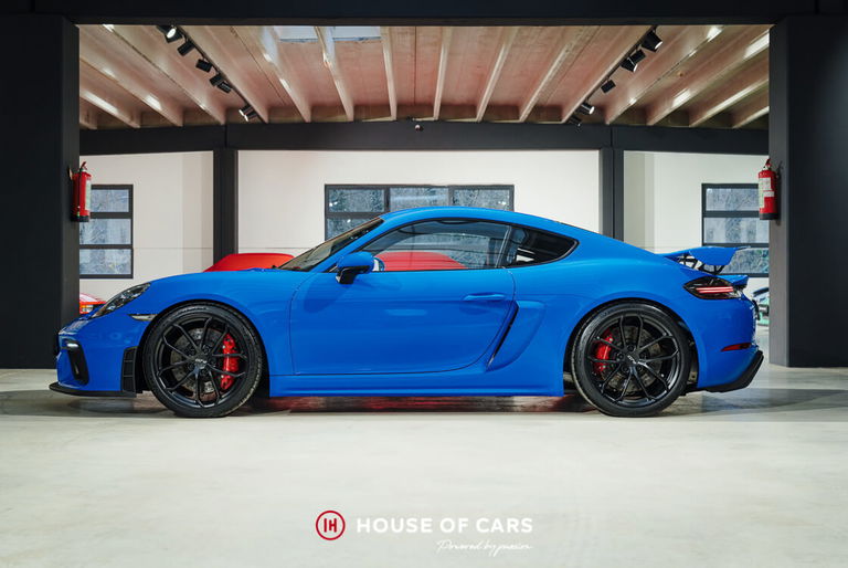 Porsche 718 Cayman GT4