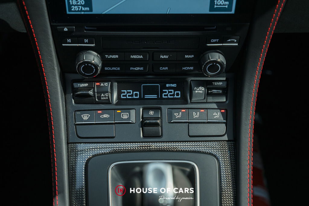 Porsche 718 Cayman GT4