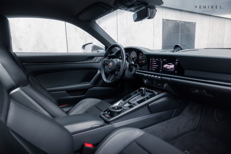 Porsche 992 Carrera T