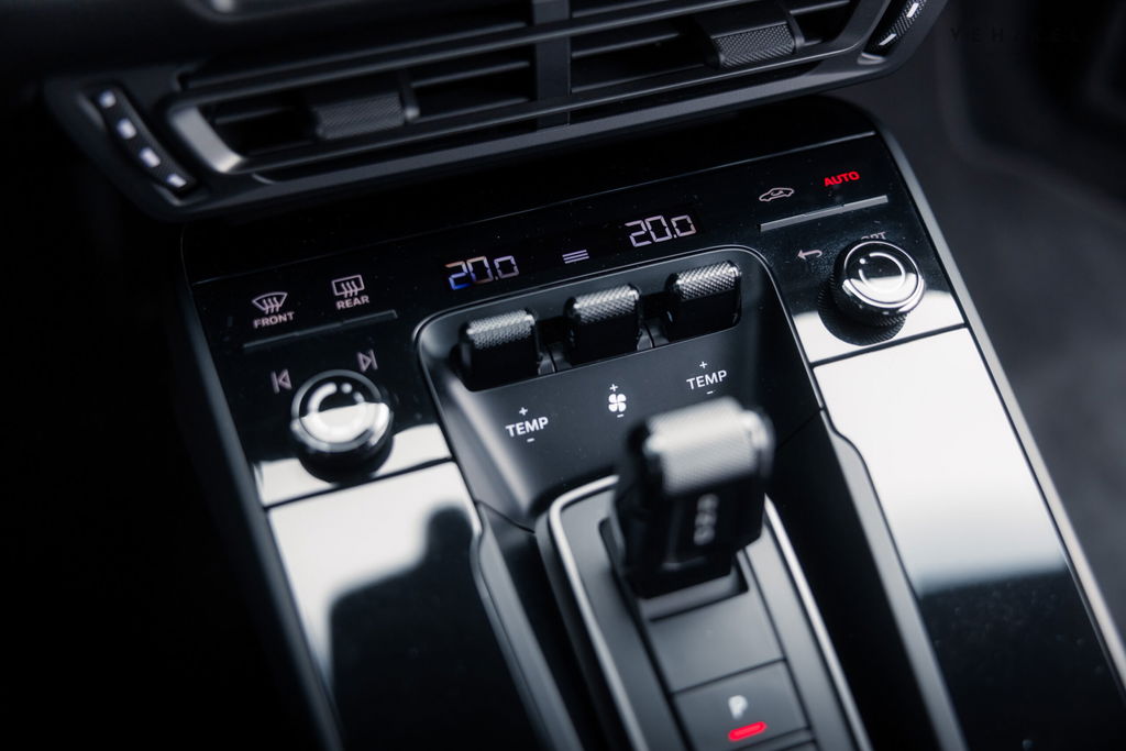 Porsche 992 Carrera T