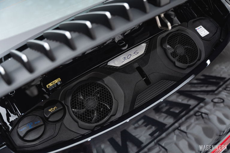 Porsche 992 Carrera 4S