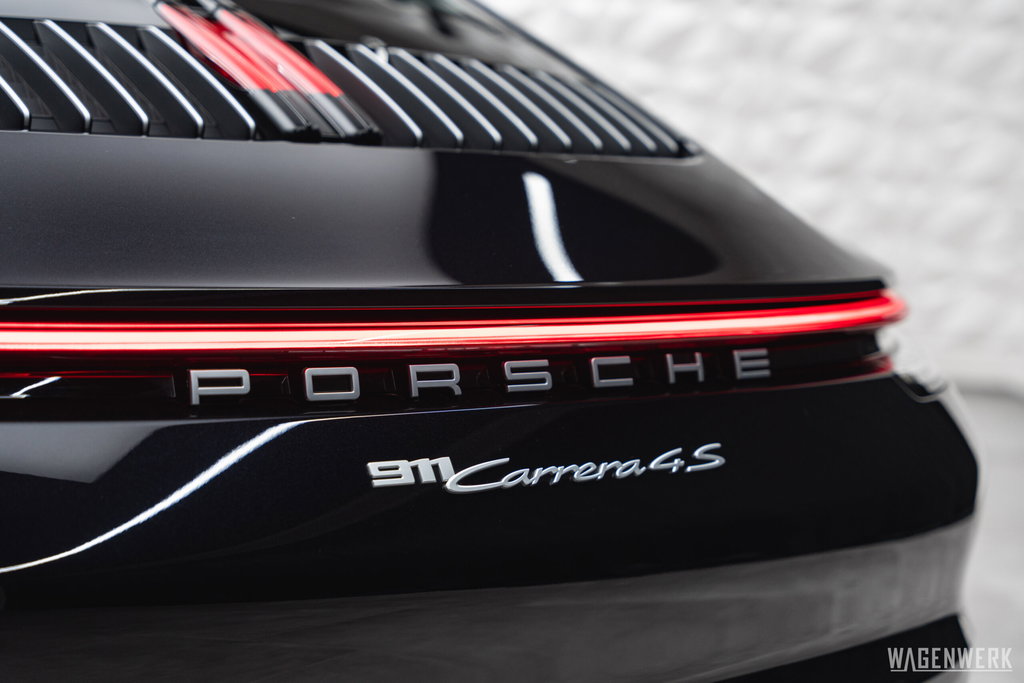 Porsche 992 Carrera 4S