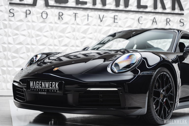 Porsche 992 Carrera 4S
