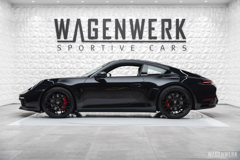 Porsche 992 Carrera 4S