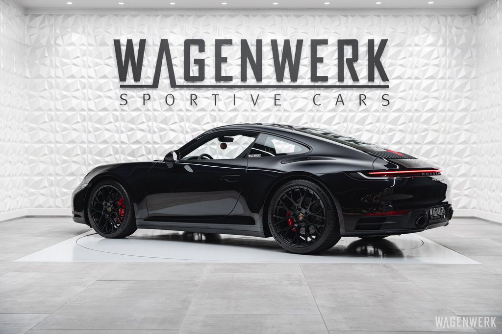 Porsche 992 Carrera 4S