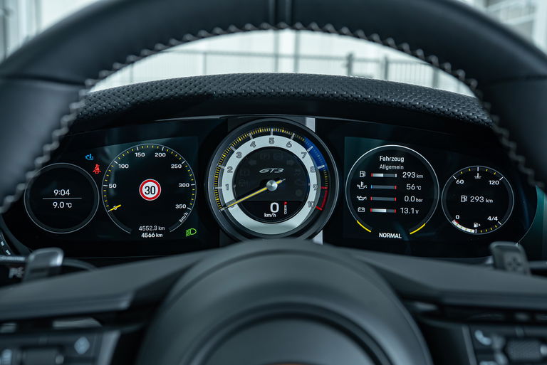 Porsche 992 GT3 Touring