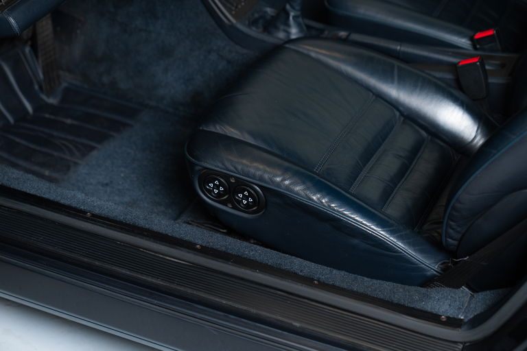 Porsche 964 Carrera 4