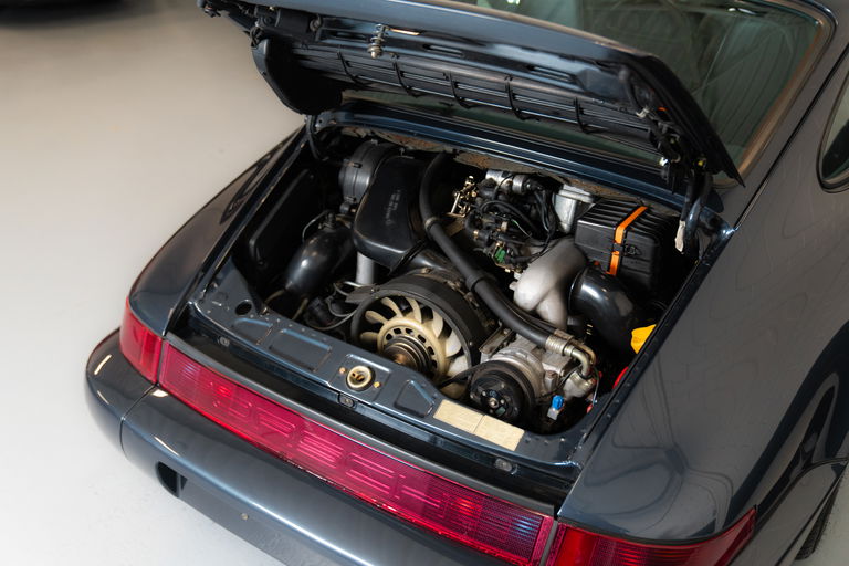 Porsche 964 Carrera 4
