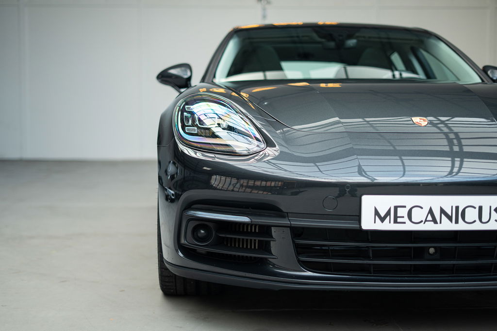 Porsche Panamera 4S Diesel