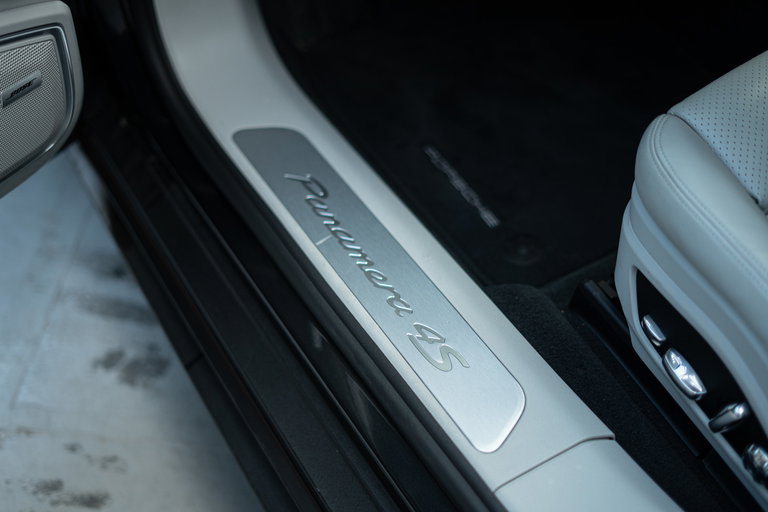 Porsche Panamera 4S Diesel