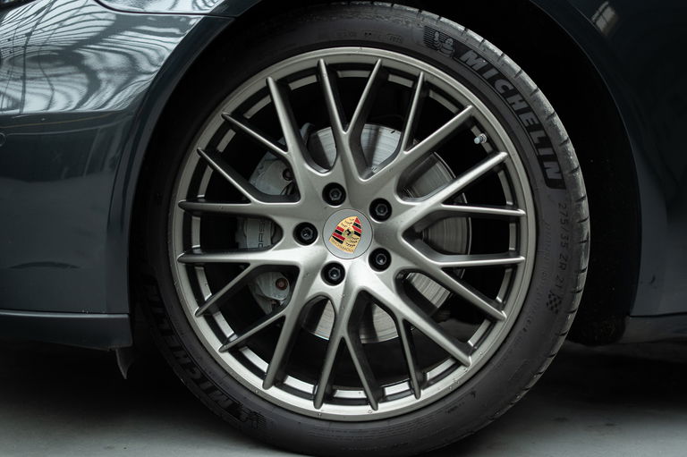 Porsche Panamera 4S Diesel