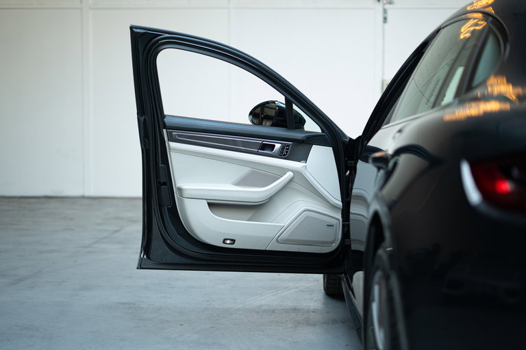 Porsche Panamera 4S Diesel