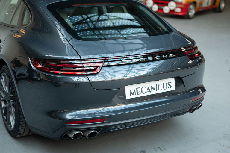 Porsche Panamera 4S Diesel
