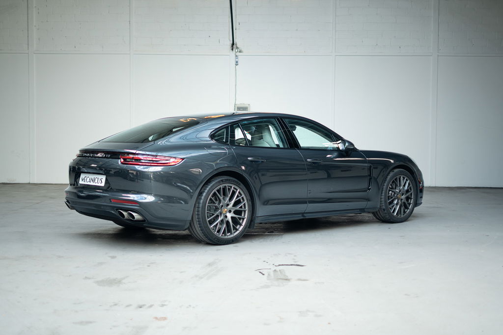 Porsche Panamera 4S Diesel