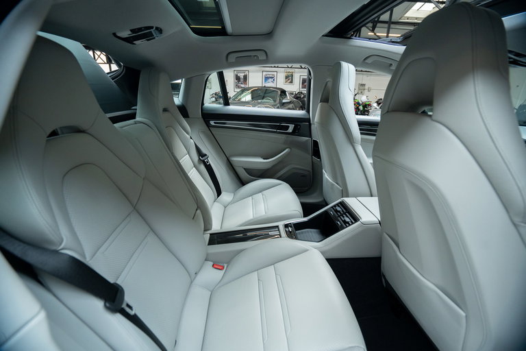 Porsche Panamera 4S Diesel