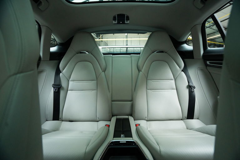 Porsche Panamera 4S Diesel