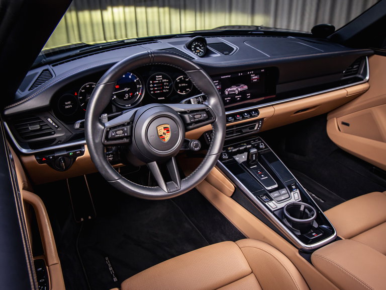 Porsche 992 Carrera 4S