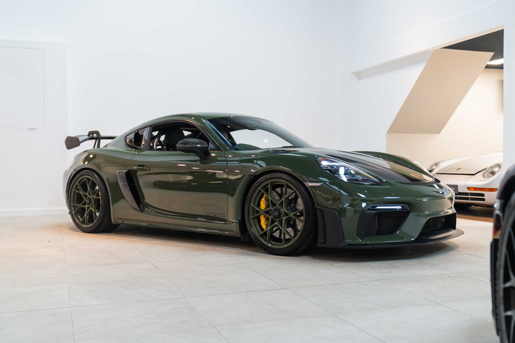 Porsche 718 Cayman GT4 RS