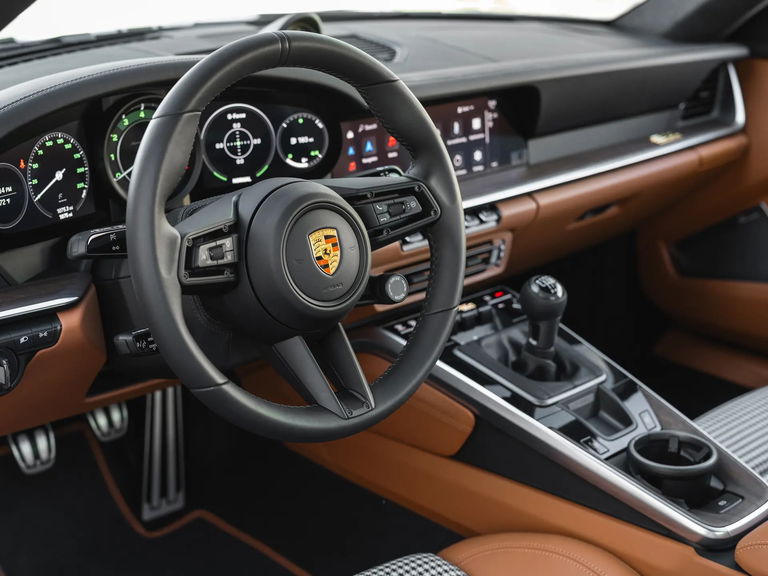 Porsche 992 Sport Classic