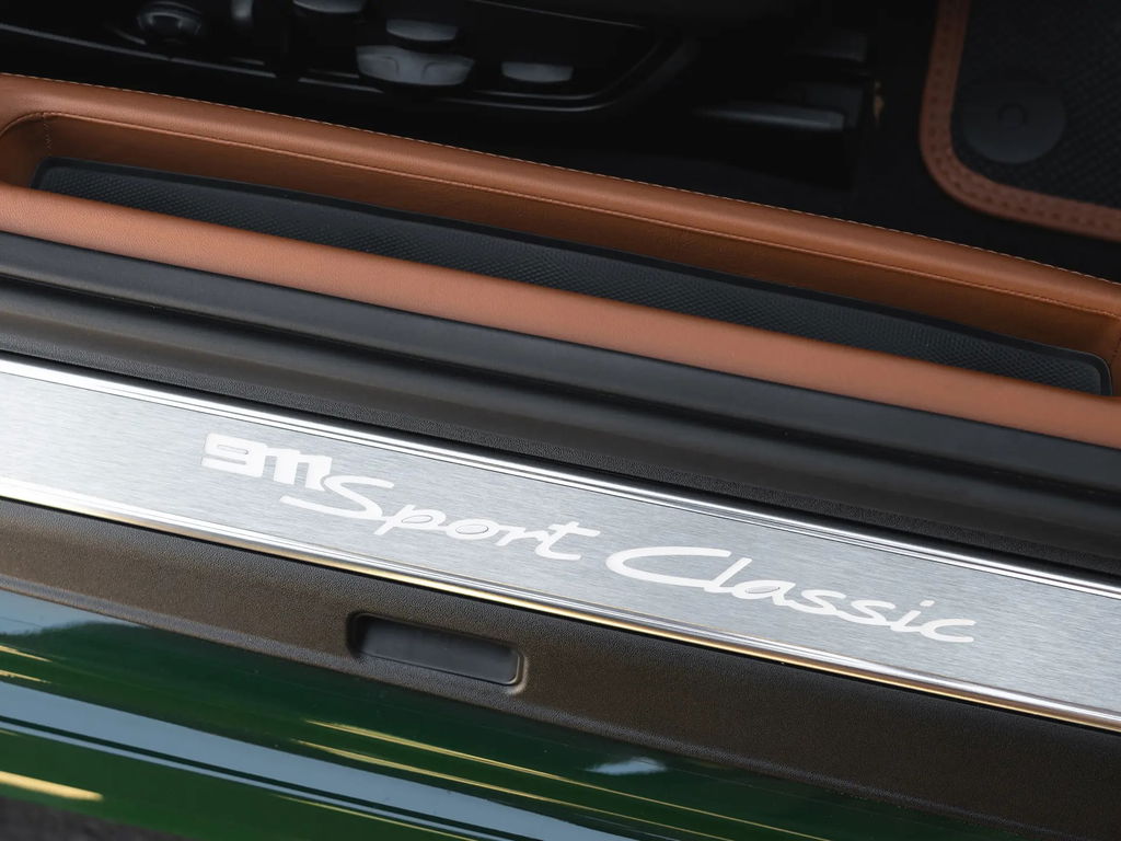 Porsche 992 Sport Classic