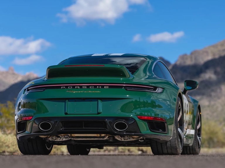 Porsche 992 Sport Classic