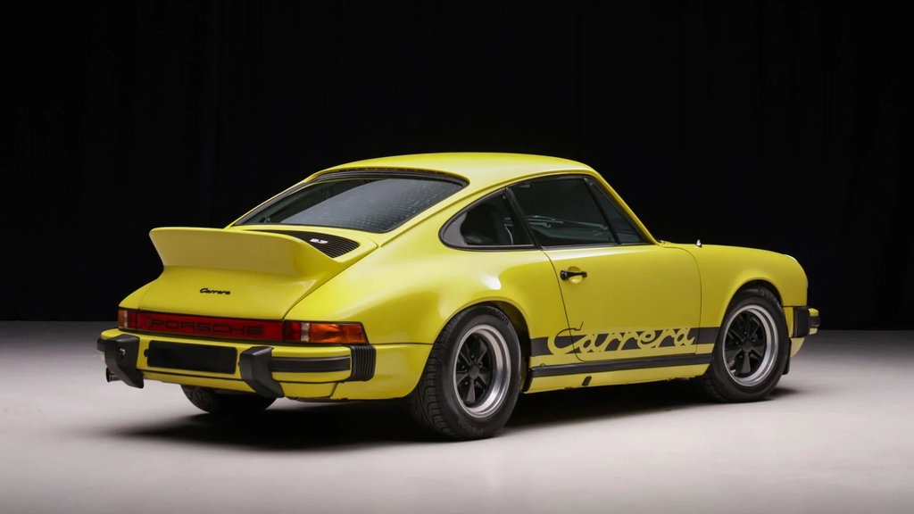 Porsche 911 Carrera 2.7