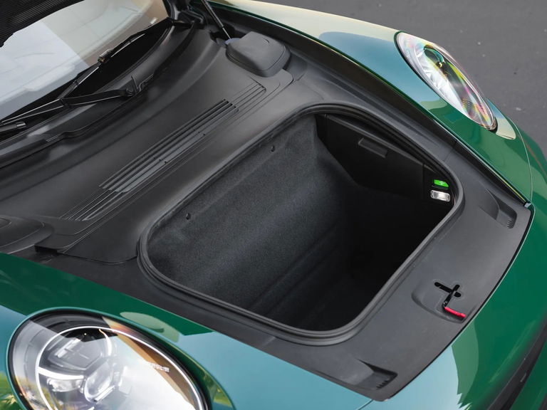 Porsche 992 Sport Classic