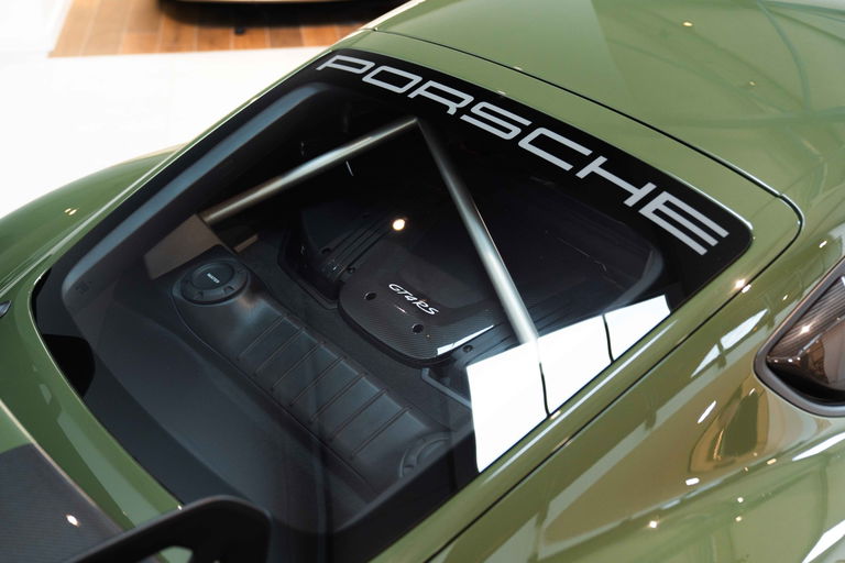 Porsche 718 Cayman GT4 RS