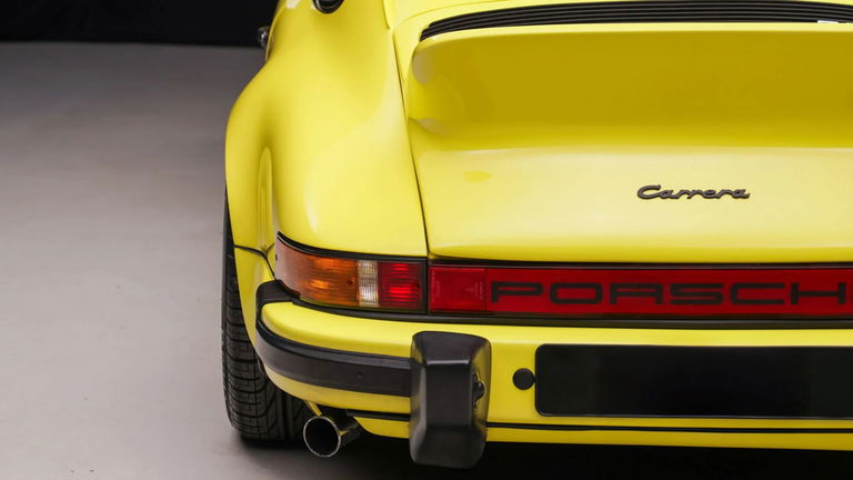 Porsche 911 Carrera 2.7