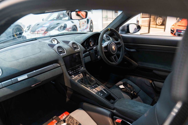 Porsche 718 Cayman GT4 RS