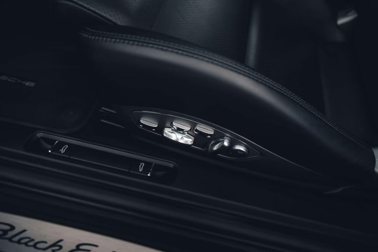 Porsche 991 Carrera Black Edition