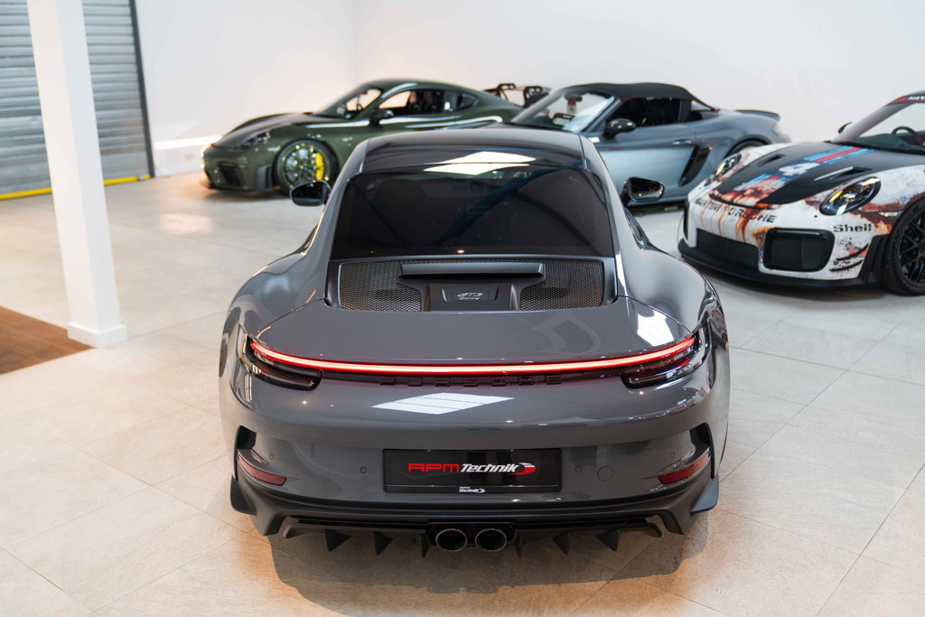 Porsche 992 GT3 Touring